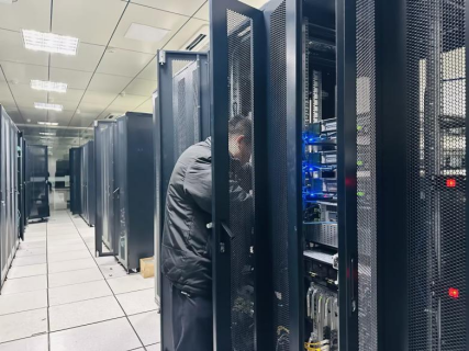 智慧校园服务中心开展2025年春季学期教学设备巡查与网络技术保障工作